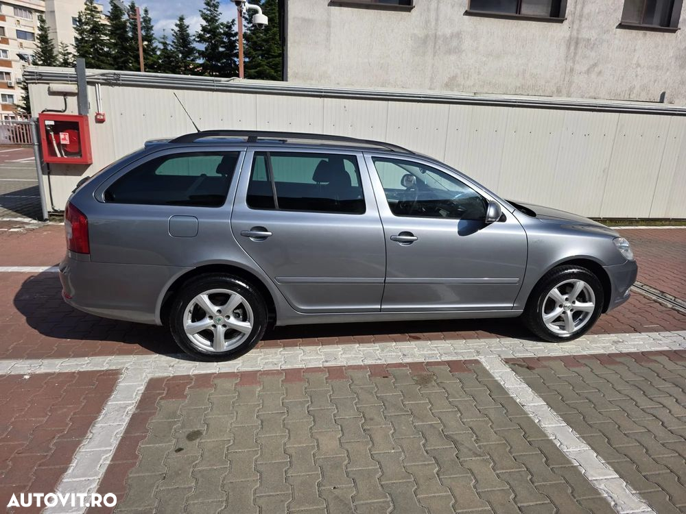 Skoda Octavia Combi 1.4 TSI FAMILY - 3