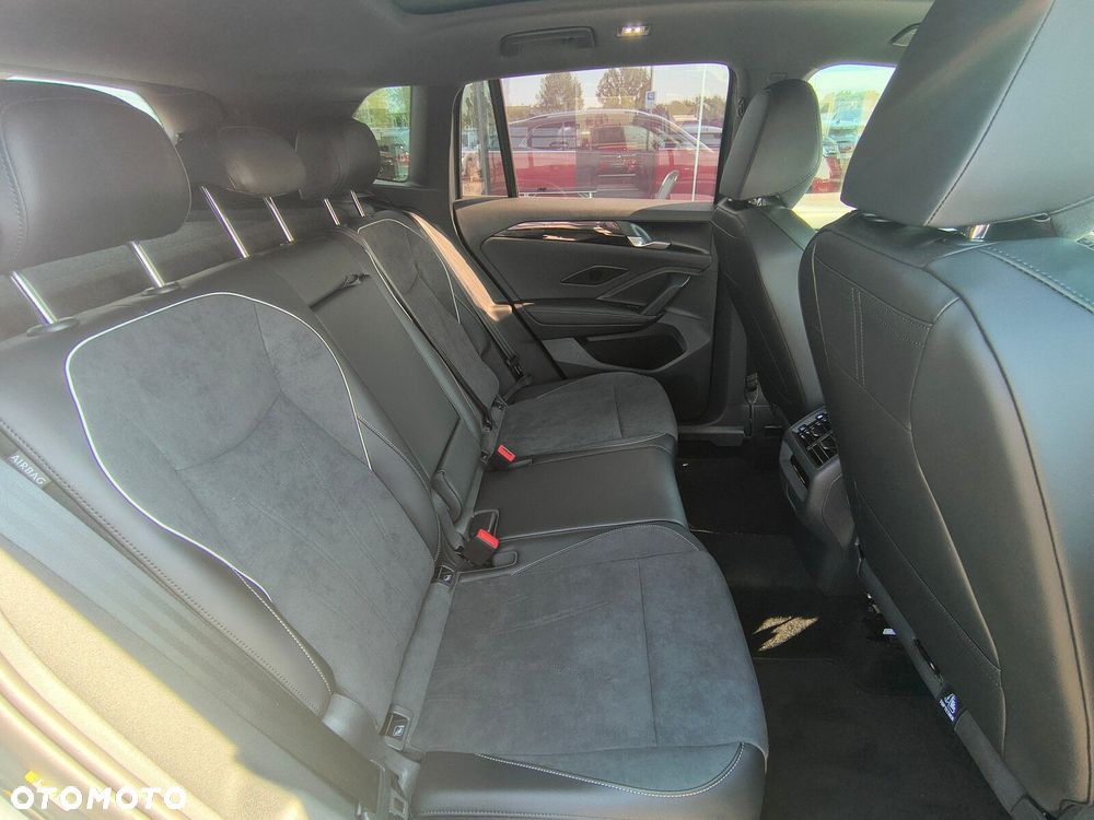 Volkswagen Tiguan - 10