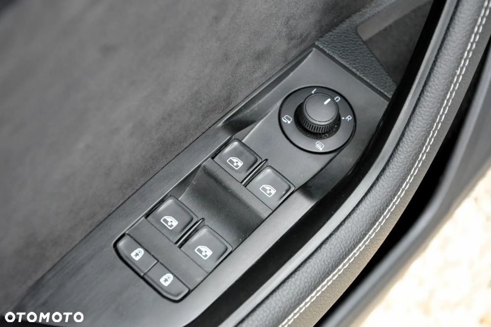 Skoda Superb 2.0 TSI 4x4 Sportline DSG - 17