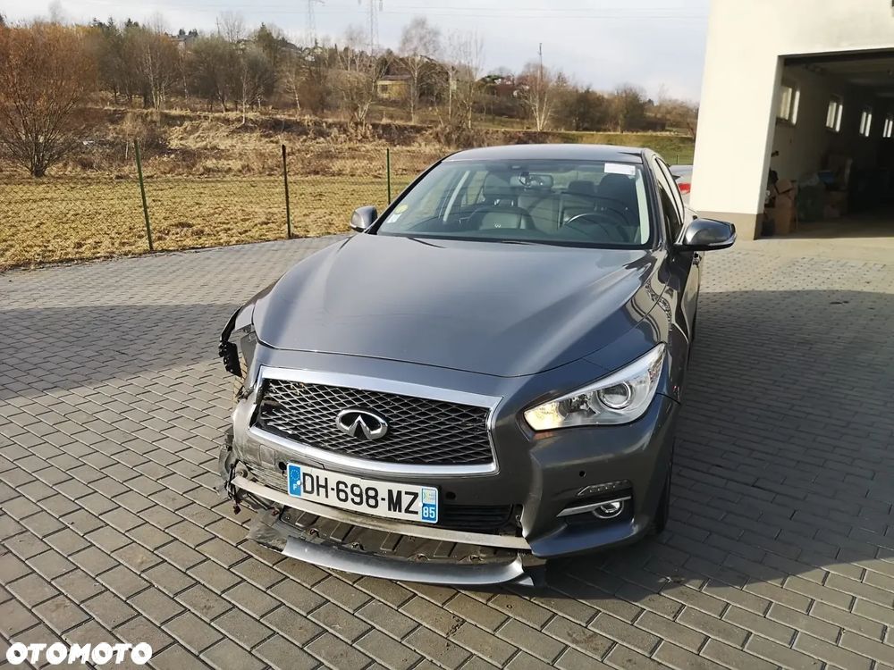 Infiniti Q50 - 34