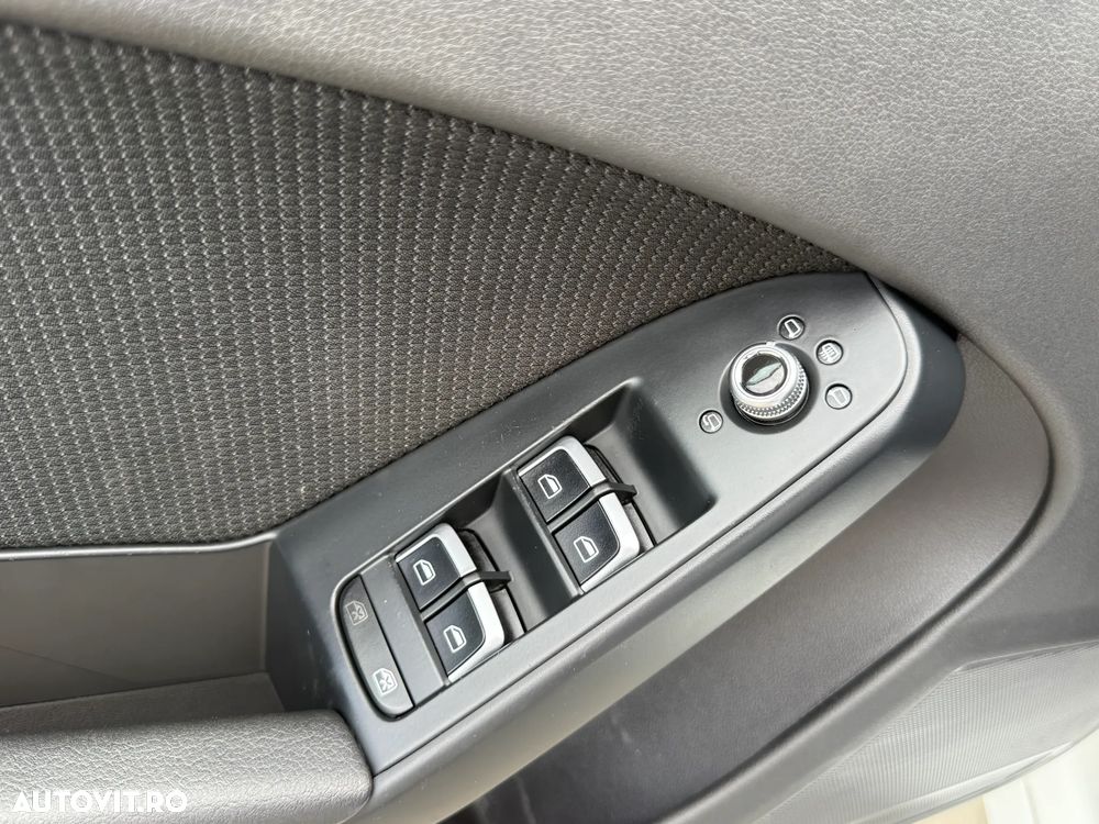 Audi A4 Avant 2.0 TDI DPF clean multitronic S line Sportpaket - 18