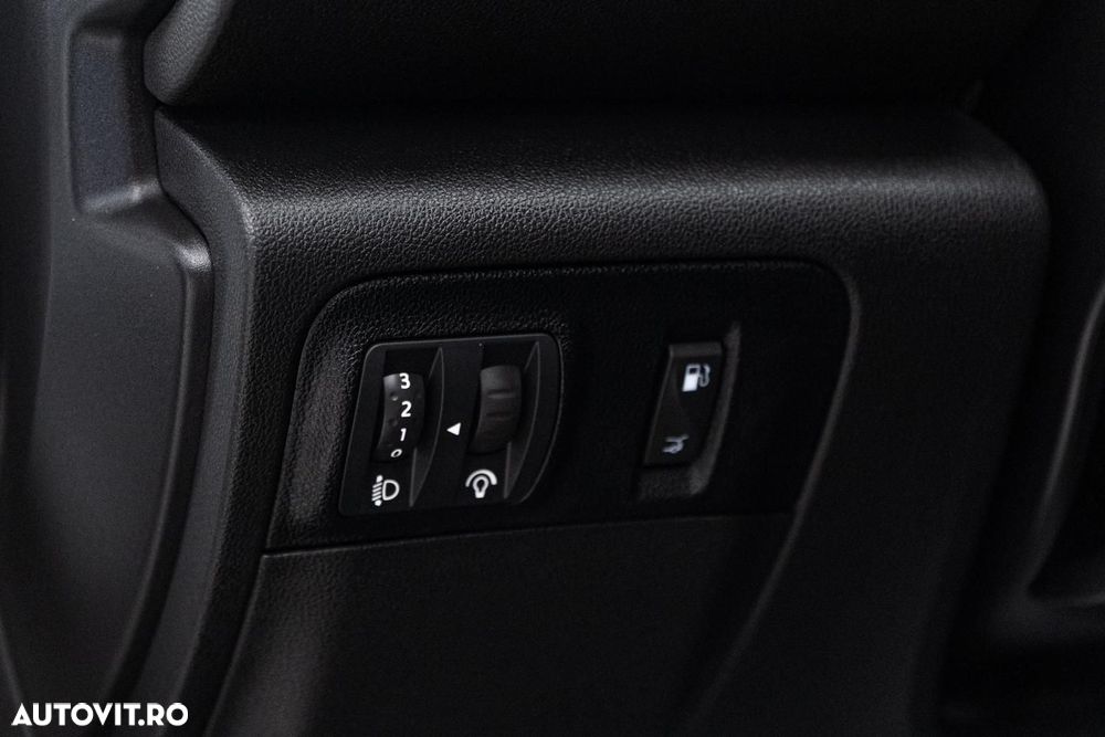 Renault Megane TCe 140 GPF ZEN - 20