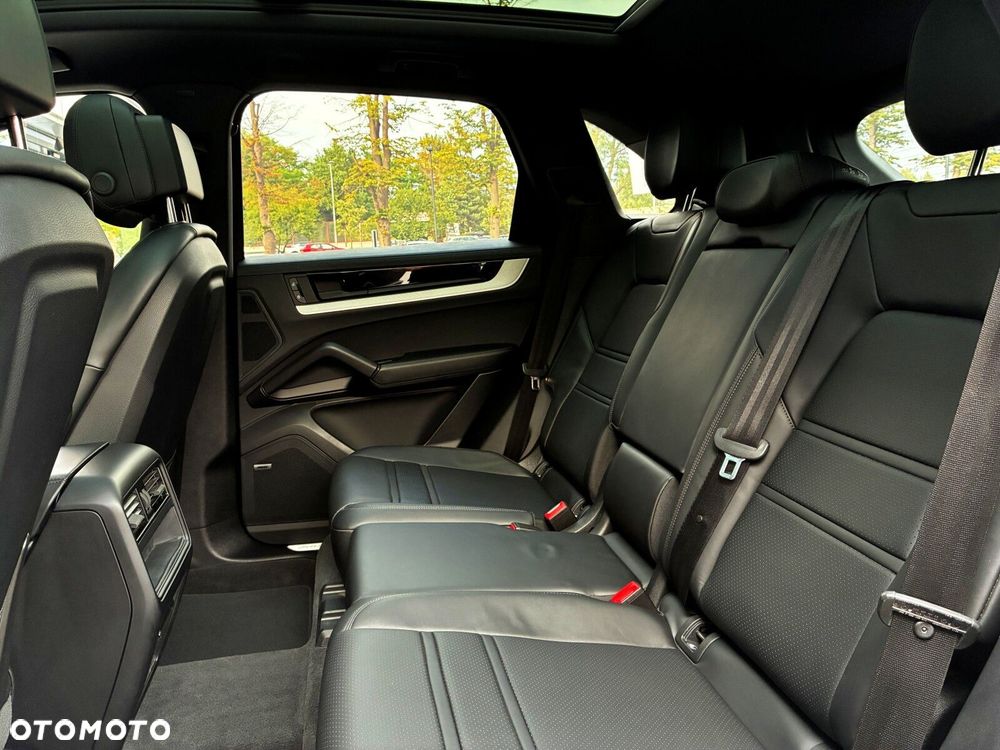 Porsche Cayenne - 37