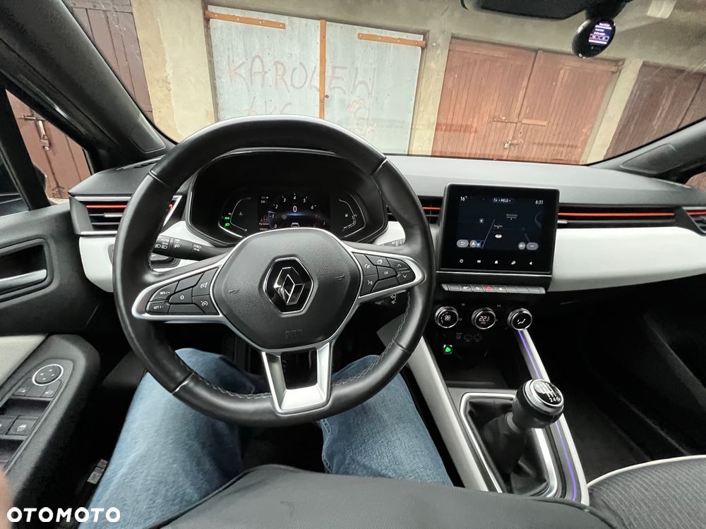 Renault Clio - 29