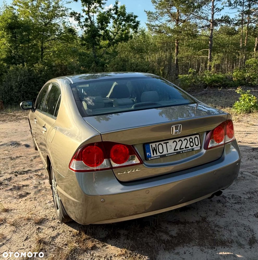 Honda Civic 1.8 Comfort - 10