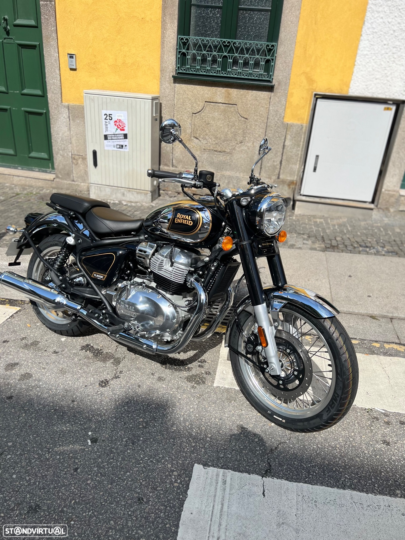 Royal Enfield Classic Classic 650 Black Chrome - 5