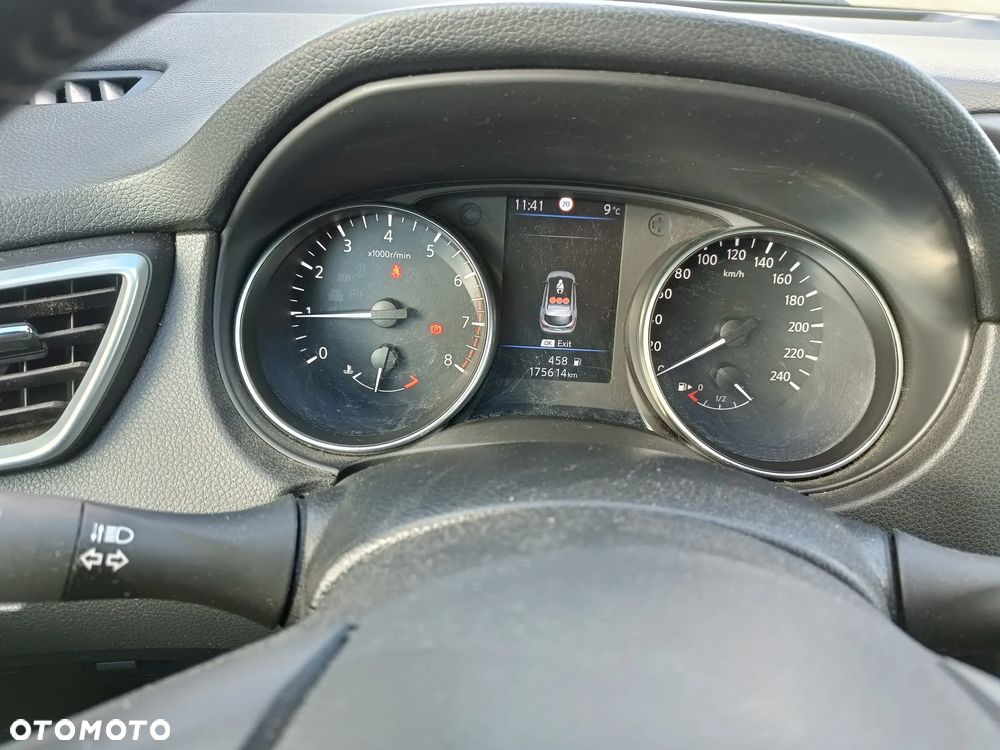 Nissan Qashqai 1.3 DIG-T ACENTA - 17