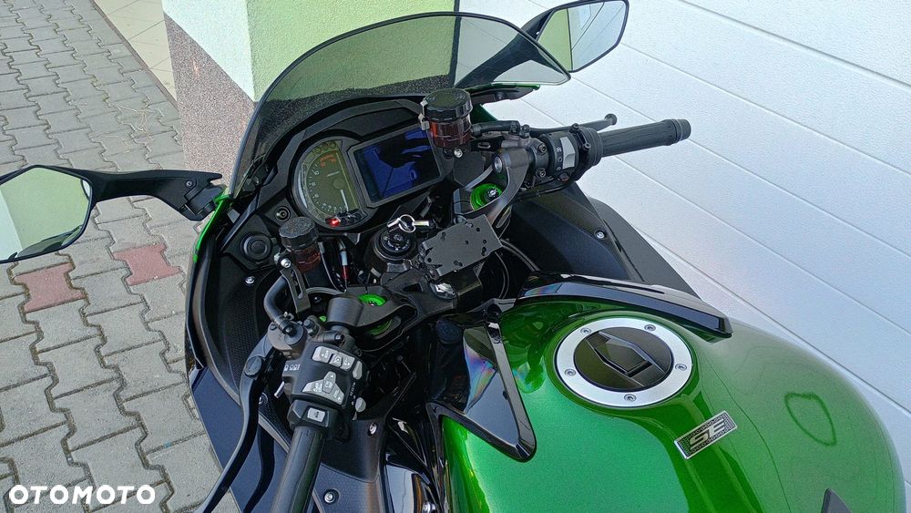 Kawasaki Ninja H2 SX - 10