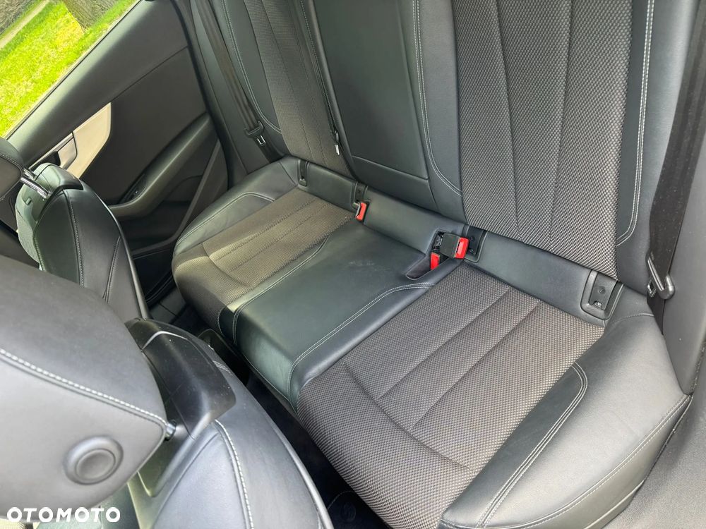 Audi A4 Avant 2.0 TDI S tronic quattro sport - 15