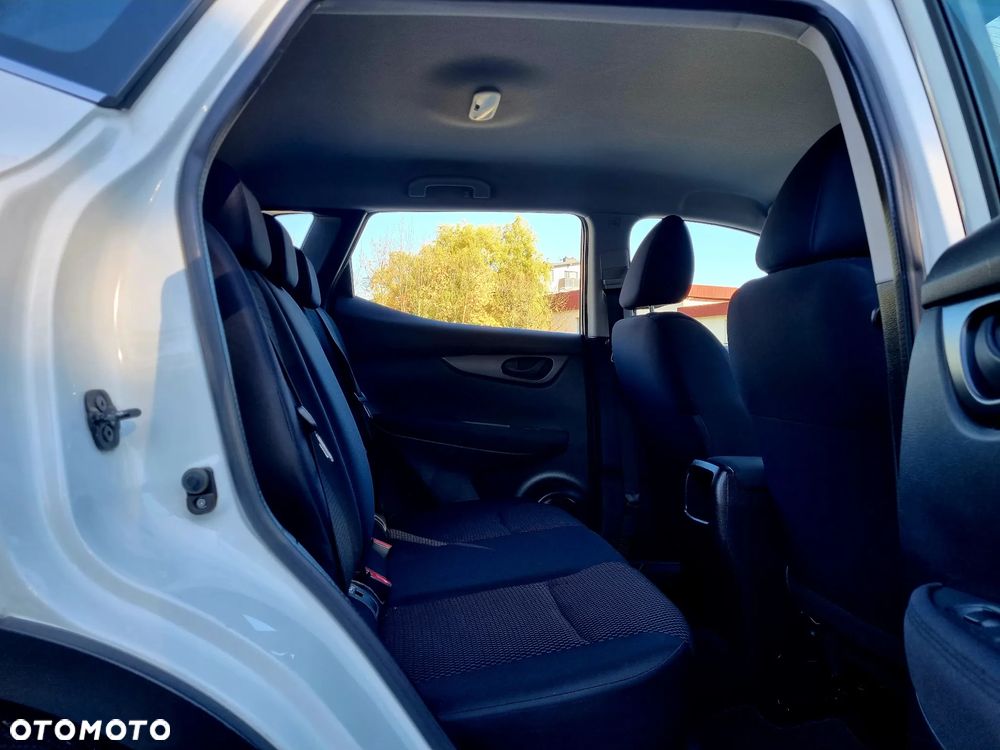 Nissan Qashqai 1.2 DIG-T Visia - 12