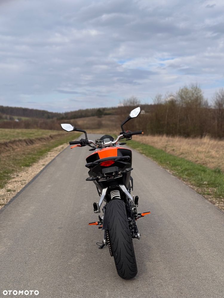 KTM Duke - 4