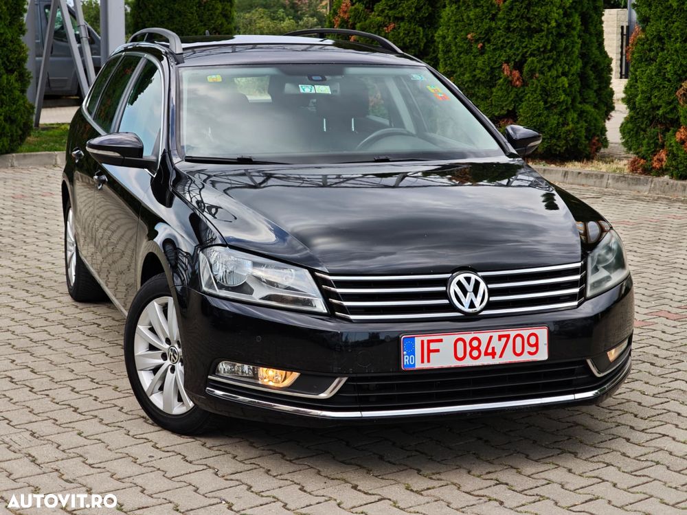 Volkswagen Passat - 1