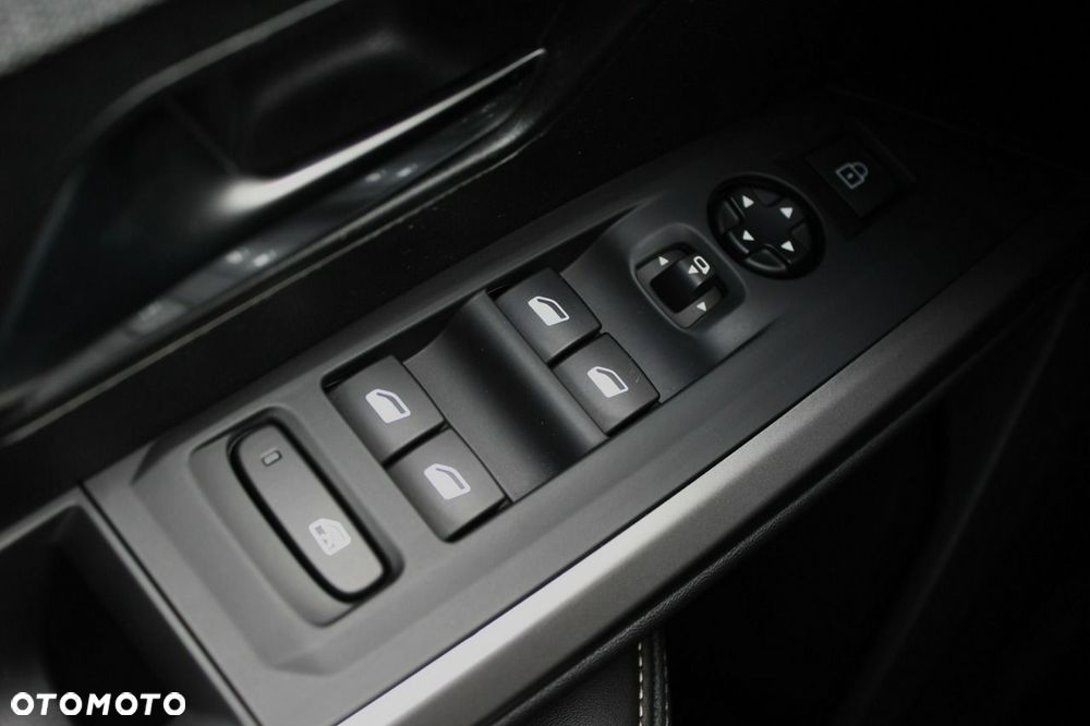 Peugeot 5008 1.2 PureTech mHEV Allure Pack S&S e-DCS6 - 27