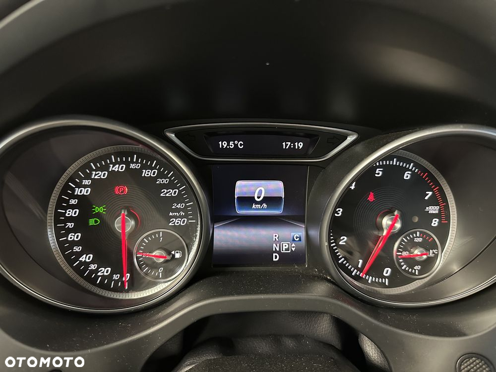 Mercedes-Benz CLA 250 4-Matic - 18