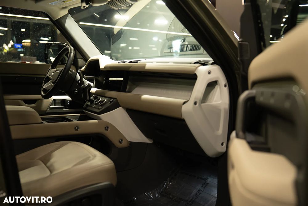 Land Rover Defender 110 2.0 P300 SE - 15