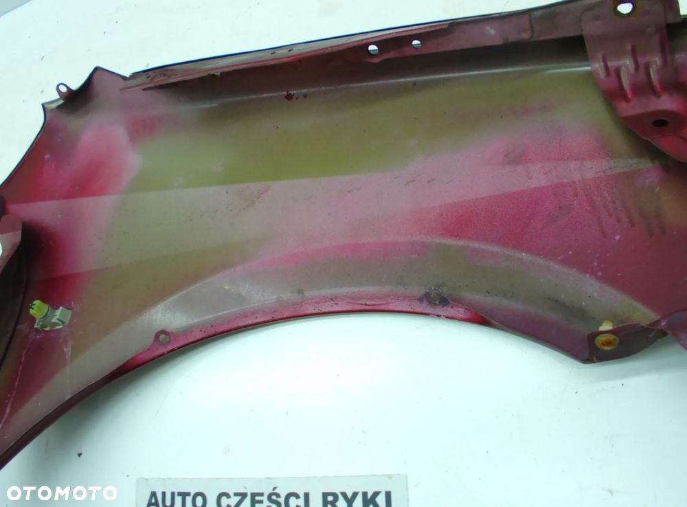 Nissan Primera P12 Błotnik prawy lewy przód bordowy - 10