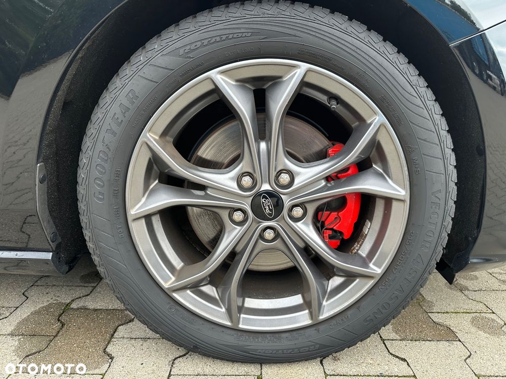 Ford Focus 2.0 EcoBlue ST-Line - 23