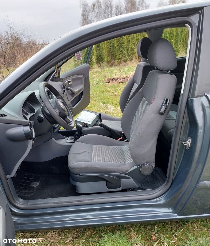 Seat Ibiza SC 1.4 16V Style - 10