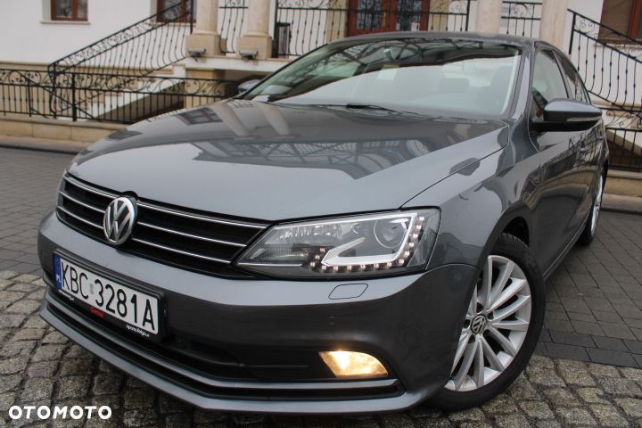 Volkswagen Jetta 1.4 TSI BMT Trendline - 9
