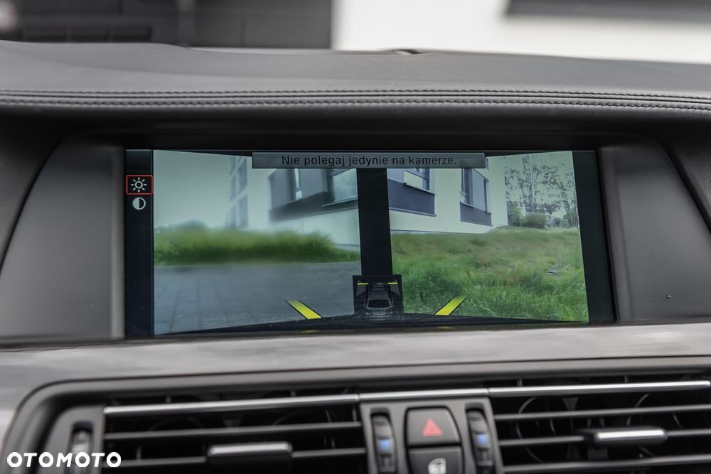 BMW Seria 5 M550d xDrive - 29