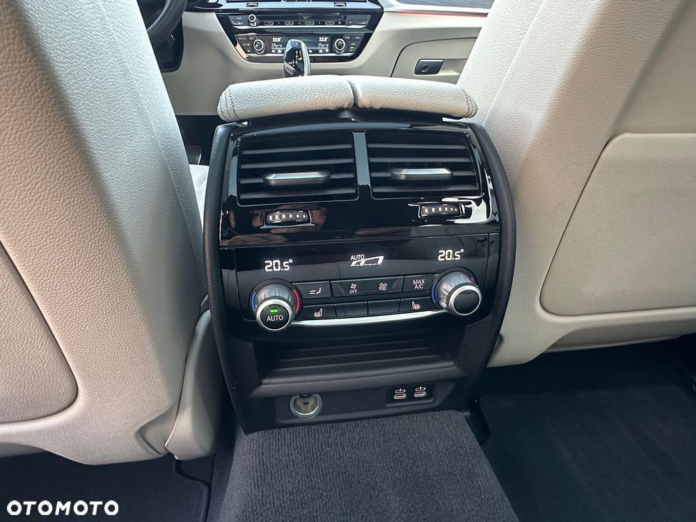 BMW Seria 5 530e M Sport sport - 29