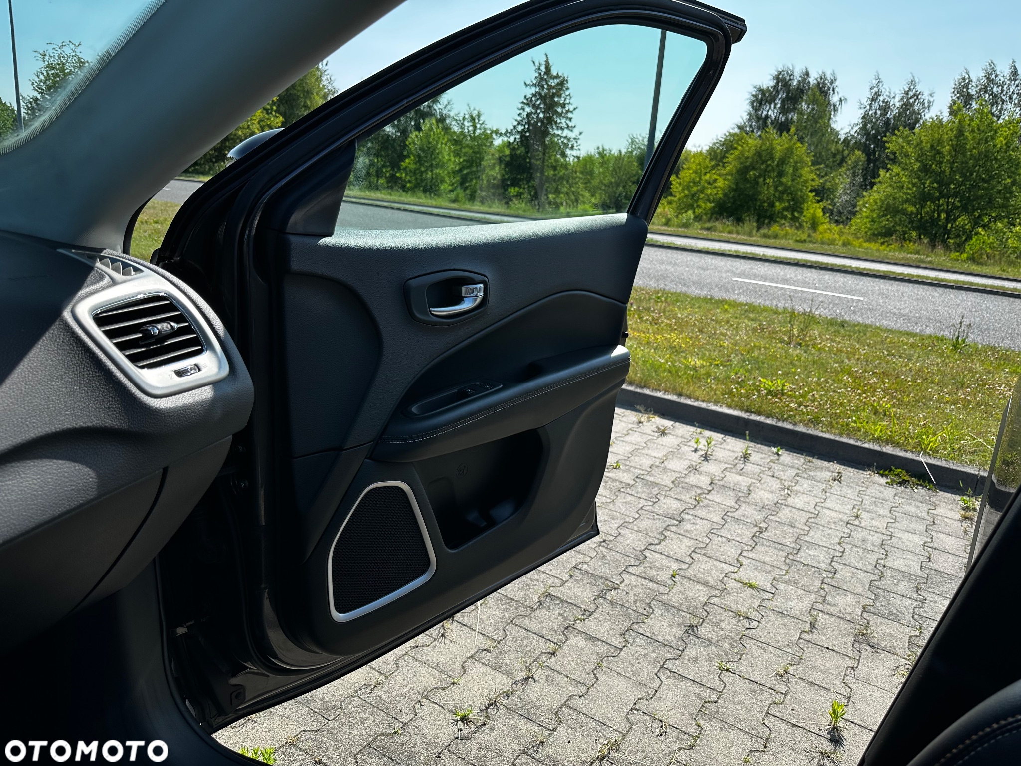 Jeep Compass - 17
