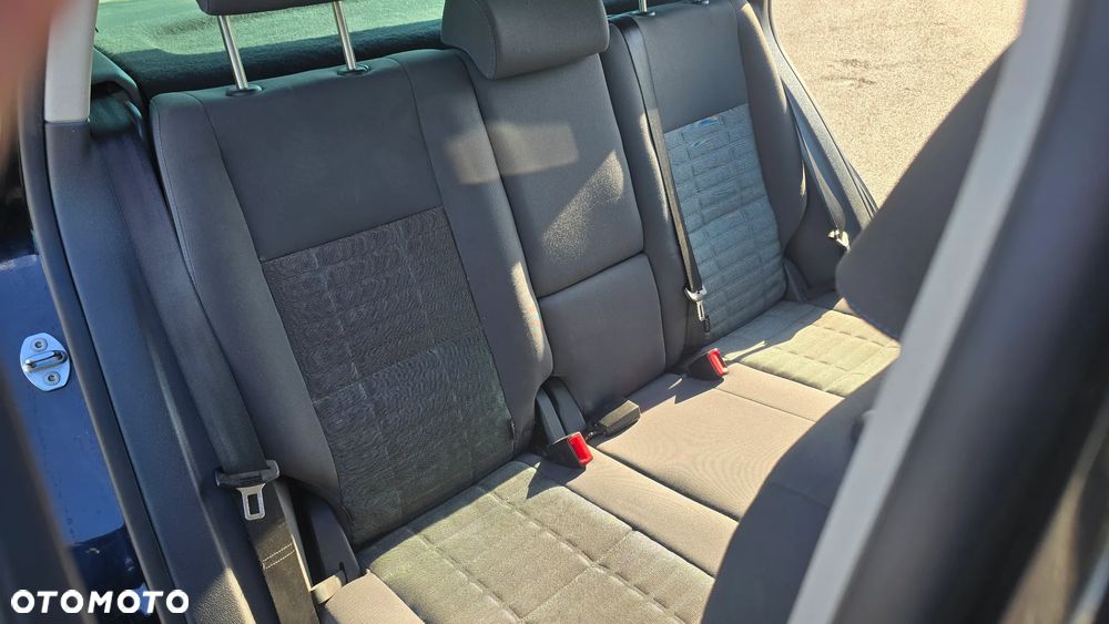 Volkswagen Golf Plus 1.9 TDI DPF Comfortline - 27