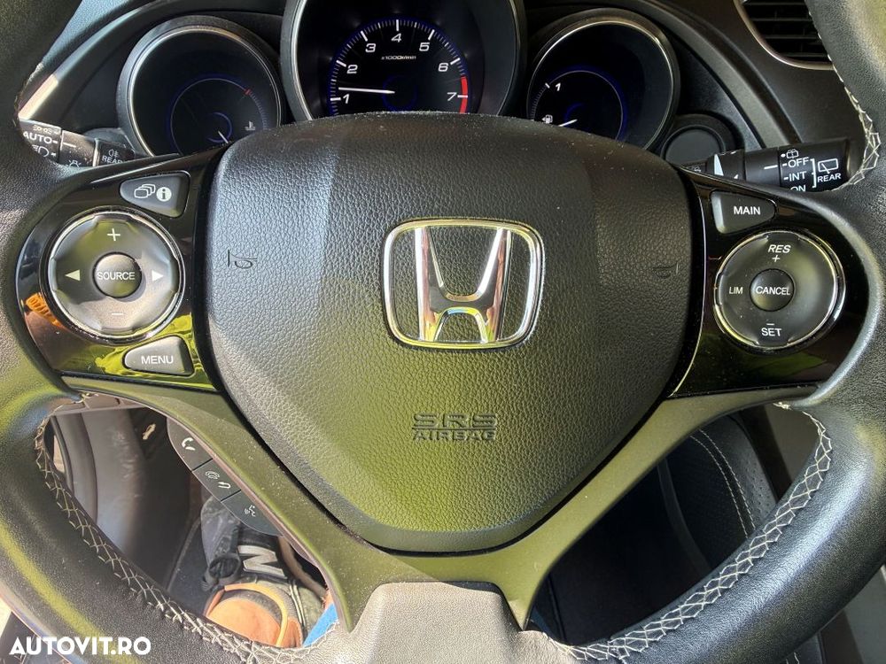 Honda Civic 1.4 i-VTEC MT Comfort - 9