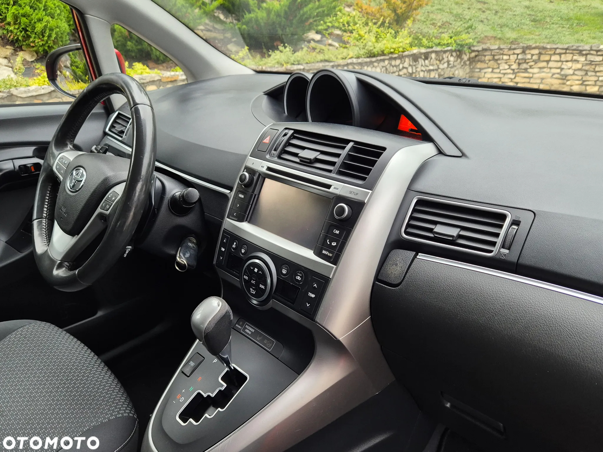Toyota Verso 1.8 Prestige MS - 21