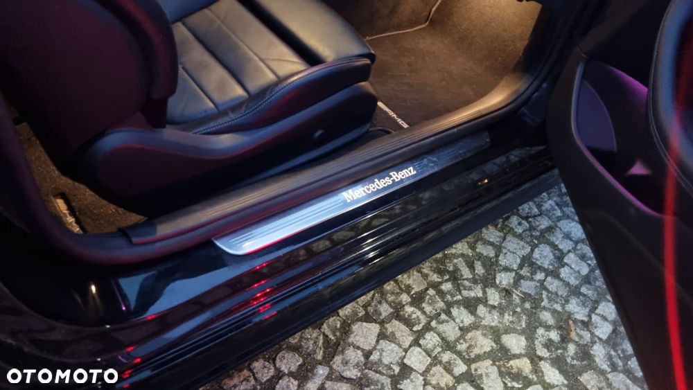 Mercedes-Benz Klasa E 220 d AMG - 21