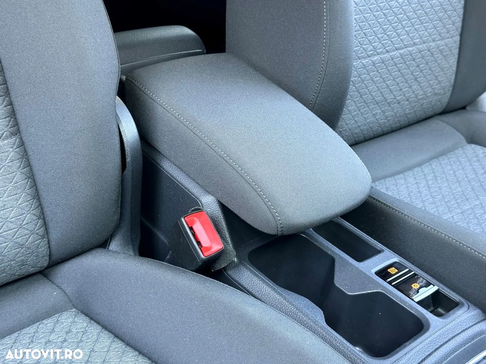 Ford Tourneo Connect 2.0L EcoBlue SWB Titanium - 13