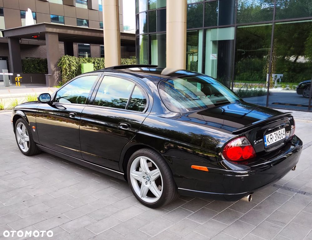 Jaguar S-Type - 7