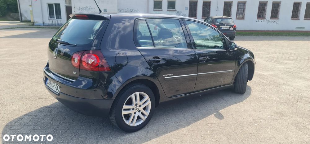Volkswagen Golf 1.6 Comfortline - 14