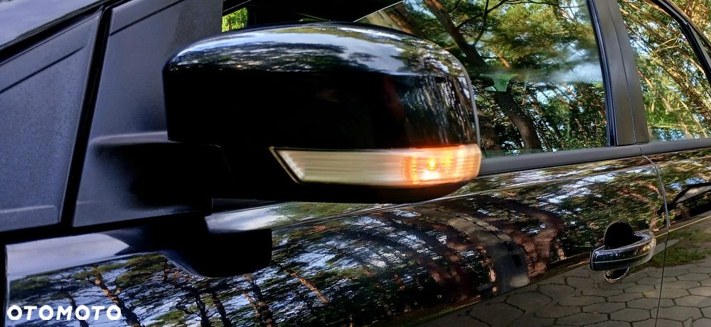 Ford Focus 1.6 16V Black Magic - 16