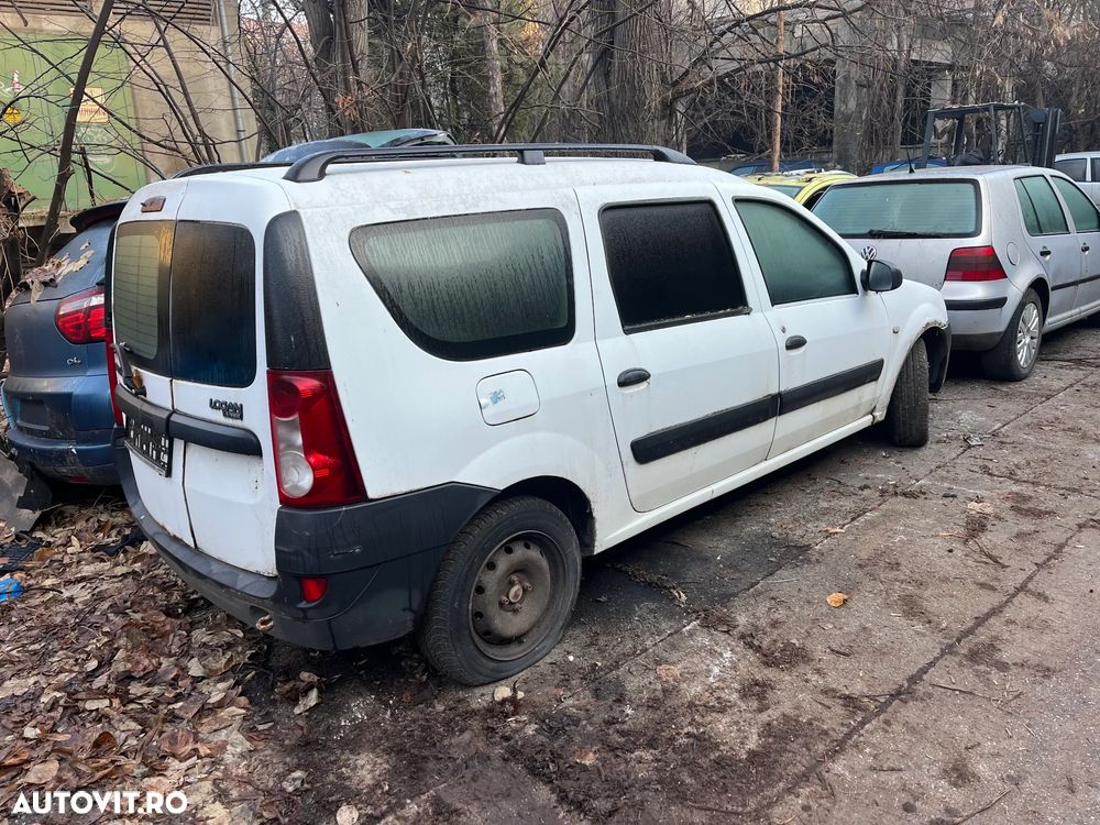Dezmembrez Dacia Logan MCV alb 2007 diesel/benzina - 1