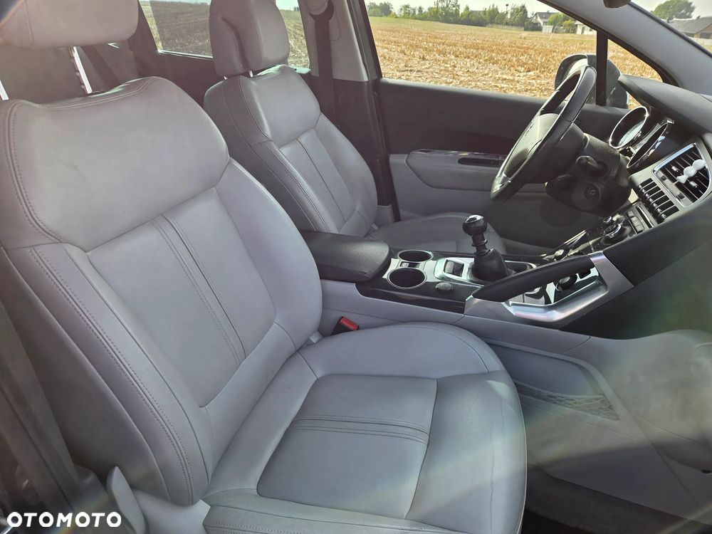 Peugeot 3008 1.6 Premium+ - 23