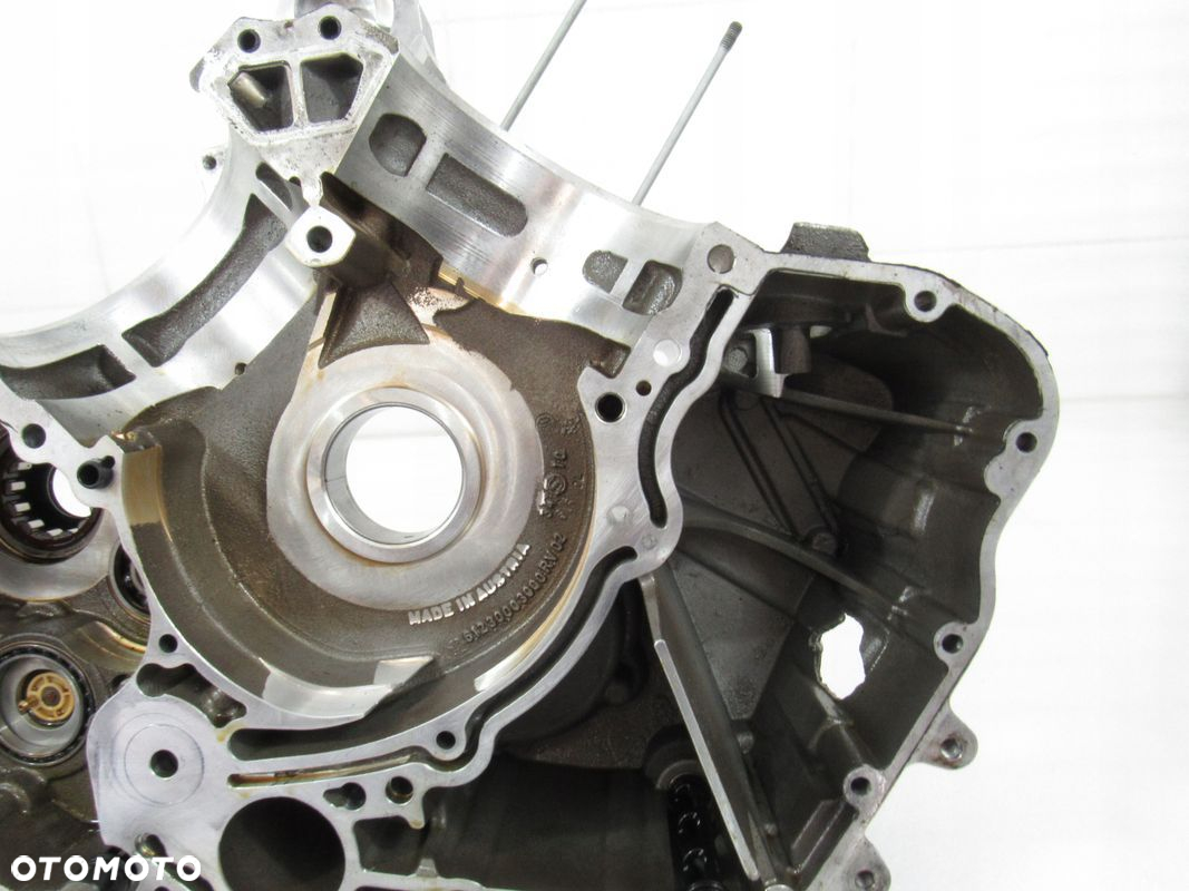 Karter / blok lewy KTM RC8 1190, 11r RC 8 - 6