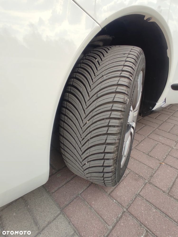 Peugeot 3008 HDi FAP 115 Allure - 16