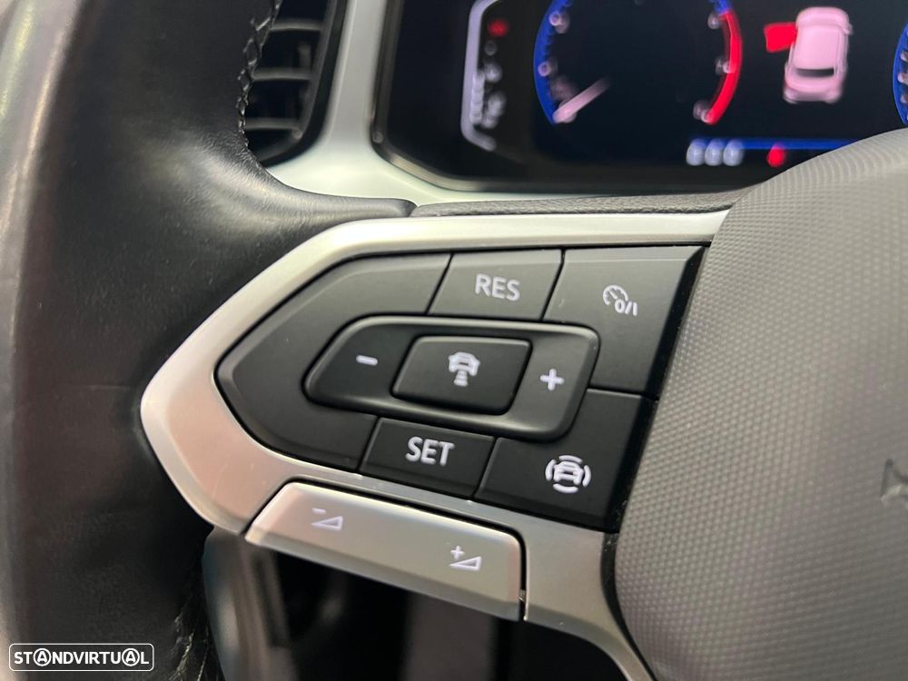 VW T-Roc 1.0 TSI Life - 24