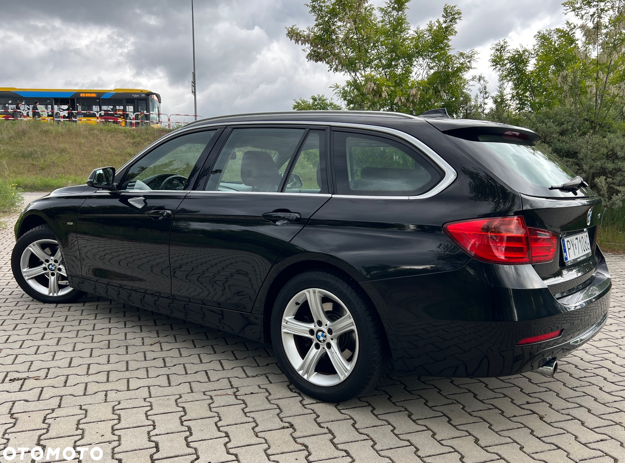 BMW Seria 3 318d Touring Luxury Line - 6