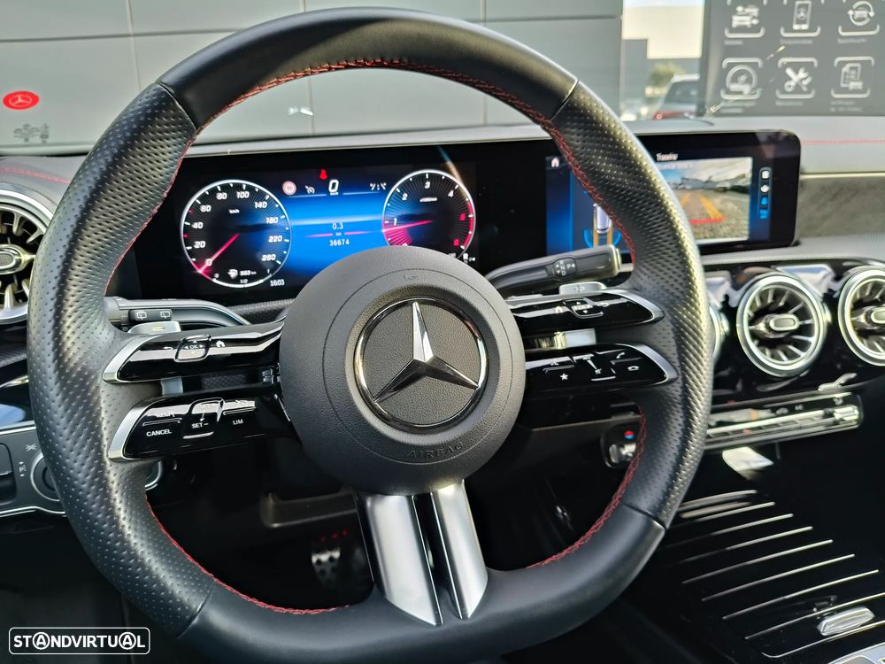 Mercedes-Benz CLA 200 d Shooting Brake AMG Line Aut. - 12