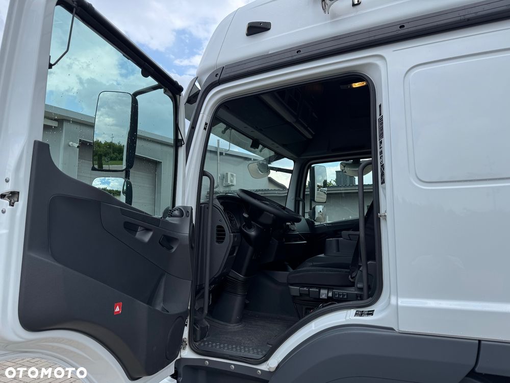 Mercedes-Benz ATEGO - 26