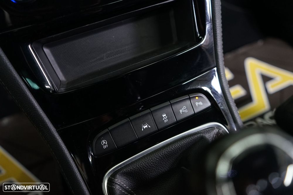 Opel Astra Sports Tourer 1.2 T Business Edition S/S - 29