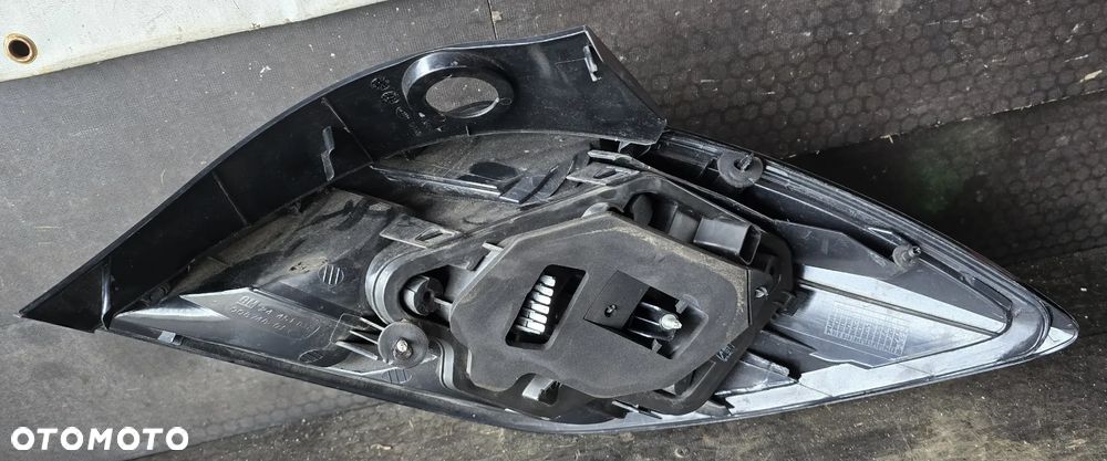 LAMPA TYŁ PRAWA LEWA 24451834 24451832 OPEL ASTRA H GTC - 12