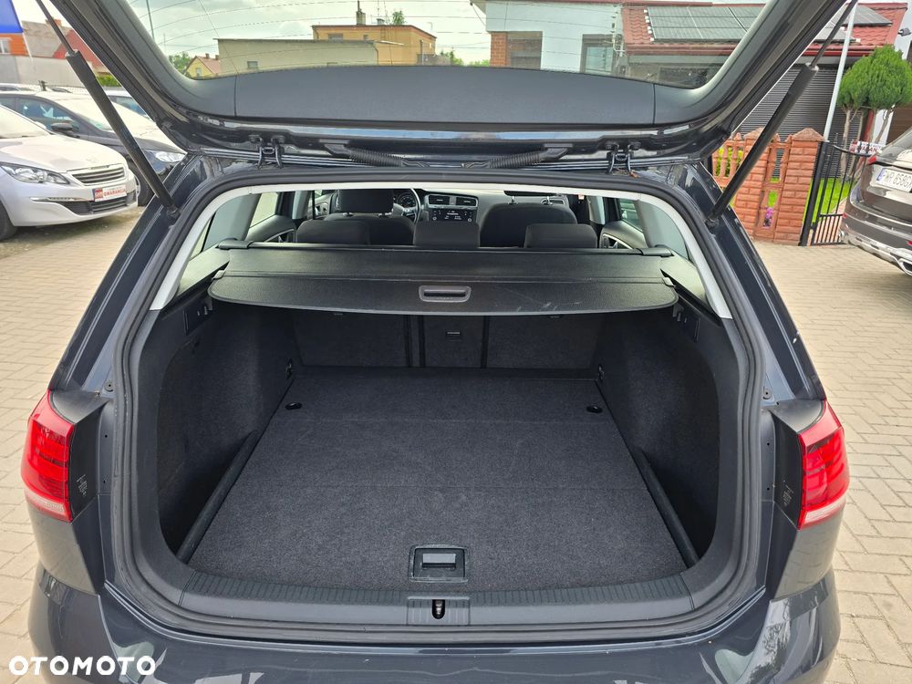 Volkswagen Golf - 19