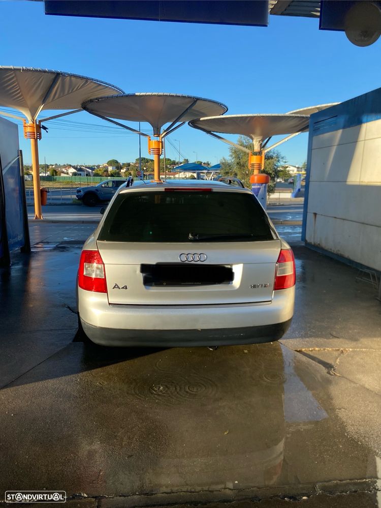 Audi A4 Avant 1.9 TDI m6 - 6