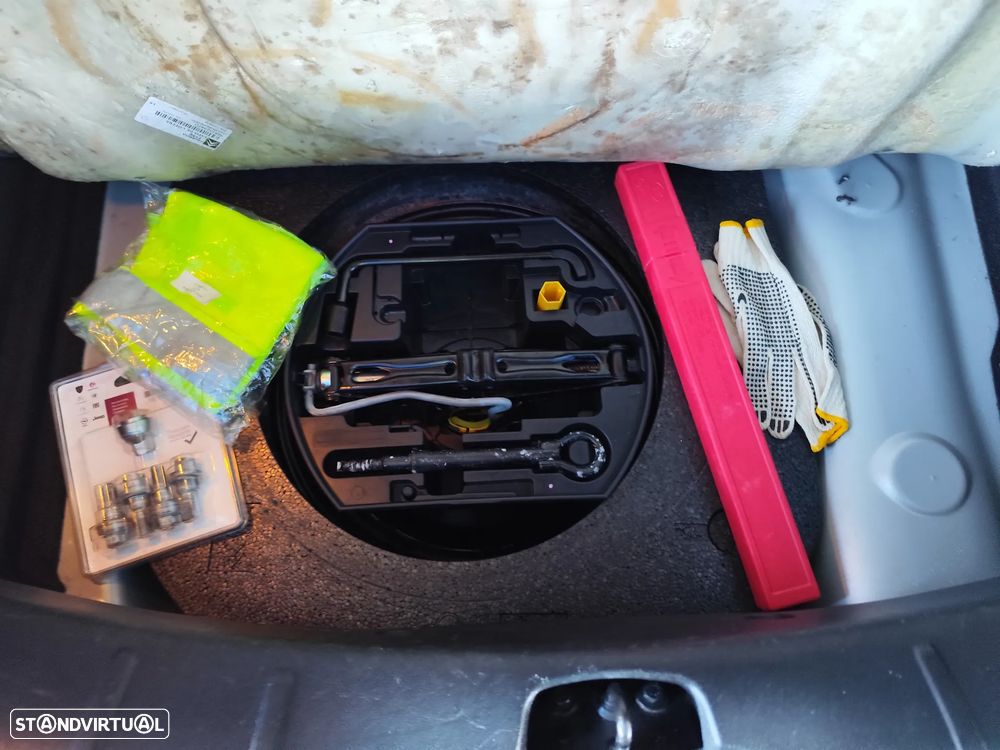 Citroën C3 1.2 PureTech Collection - 42