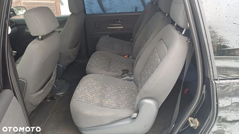 Volkswagen Sharan 1.8 5V Turbo - 19