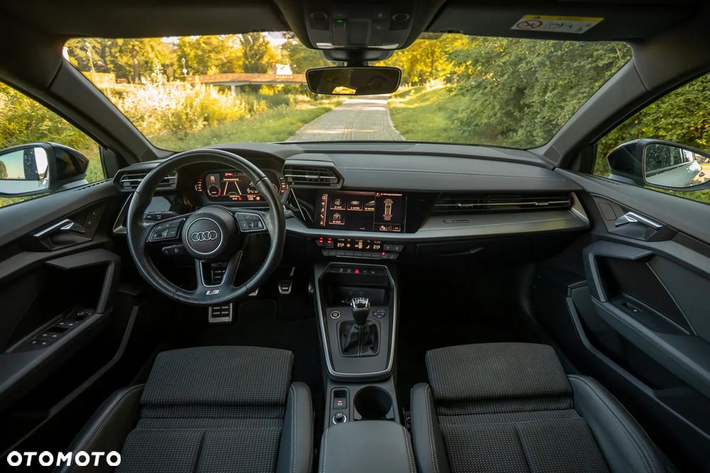 Audi A3 Sportback 35 TDI S line - 18