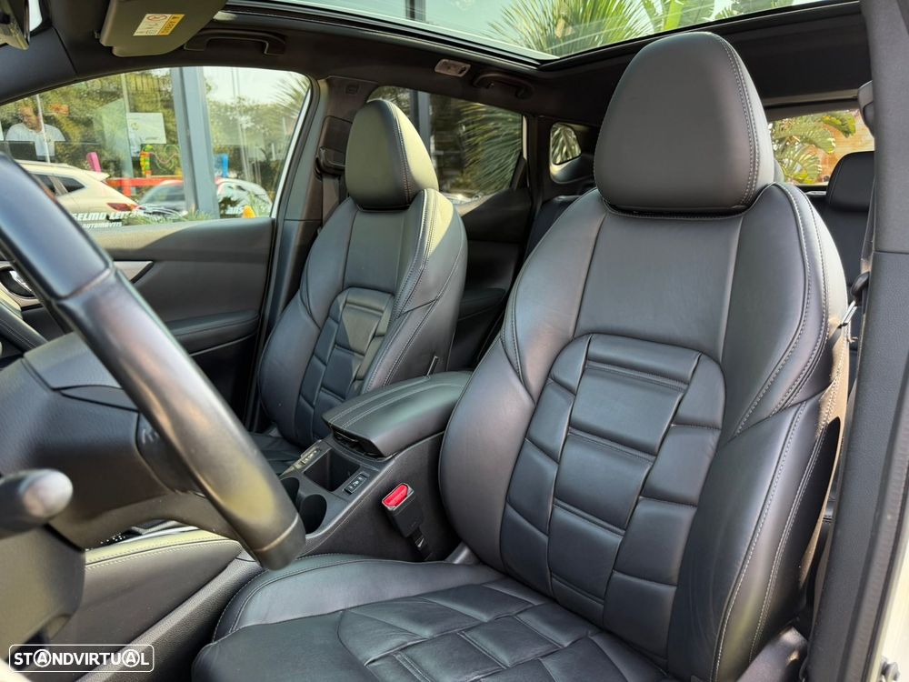 Nissan Qashqai 1.6 dCi Tekna Premium Pele Preta Xtronic - 16